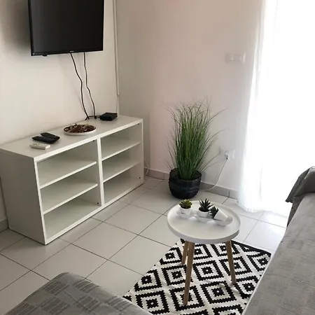 Apartman Lina *