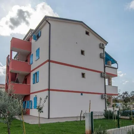 Lina Apartament *
